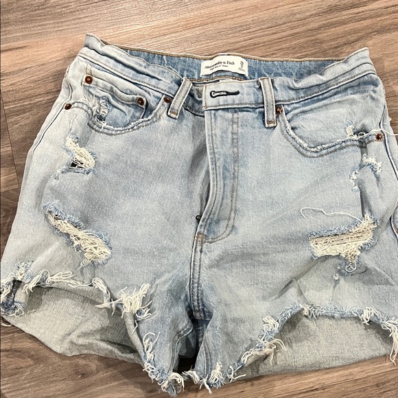 Abercrombie & Fitch Pants - A&F 4” high rise curve love